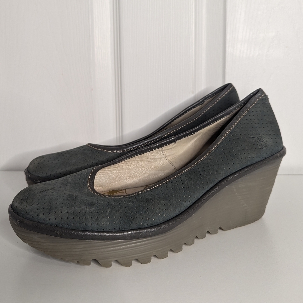 Fly London Womens Shoes Yoni Slip On Wedge Heel Green Size EU 40 US 9-9.5